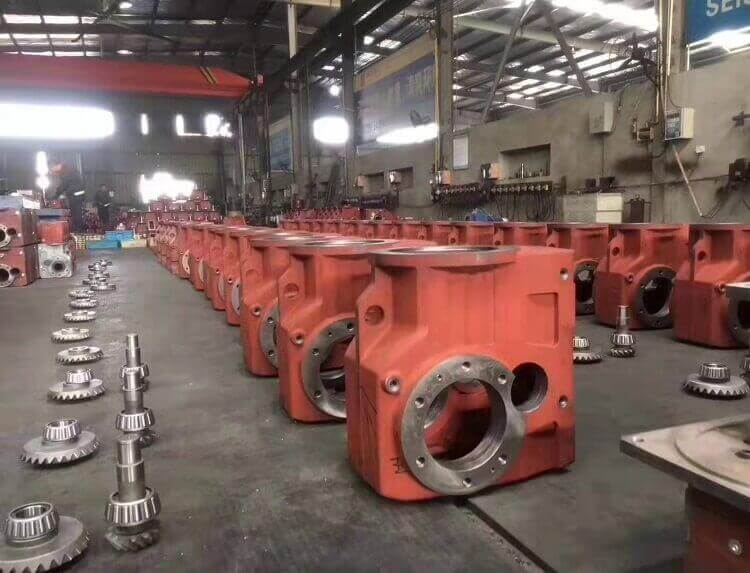 四大系列減速機(jī)之直交軸減速機(jī)與平行軸減速機(jī)-邁傳減速機(jī)