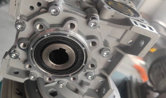 蘇州邁傳RV063中空軸蝸輪減速機(jī) 庫存供應(yīng)