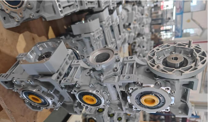 蘇州邁傳RV063中空軸蝸輪減速機(jī) 庫存供應(yīng)