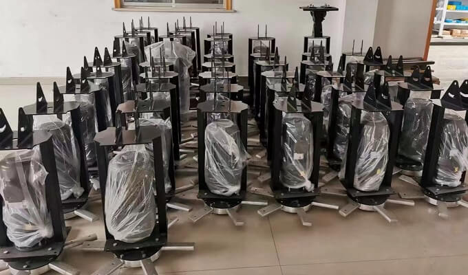 士元工業(yè)風(fēng)扇電機(jī)用的是永磁電機(jī)嗎?三相異步交流大型工業(yè)吊扇減速機(jī)