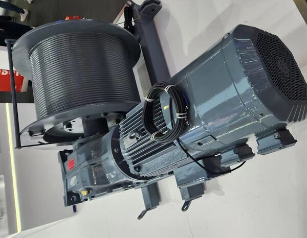 起重卷揚(yáng)機(jī)構(gòu)用直角齒輪減速機(jī)by邁傳